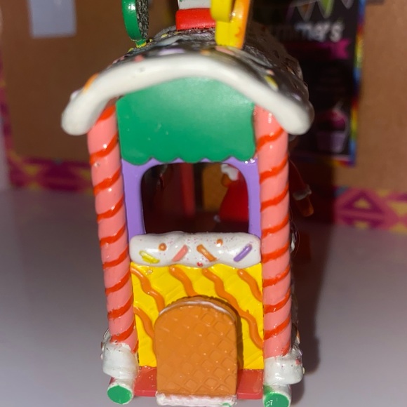 Carlton Cards Grandparent 1999 Ornament Trolley Gingerbread - Picture 3 of 5